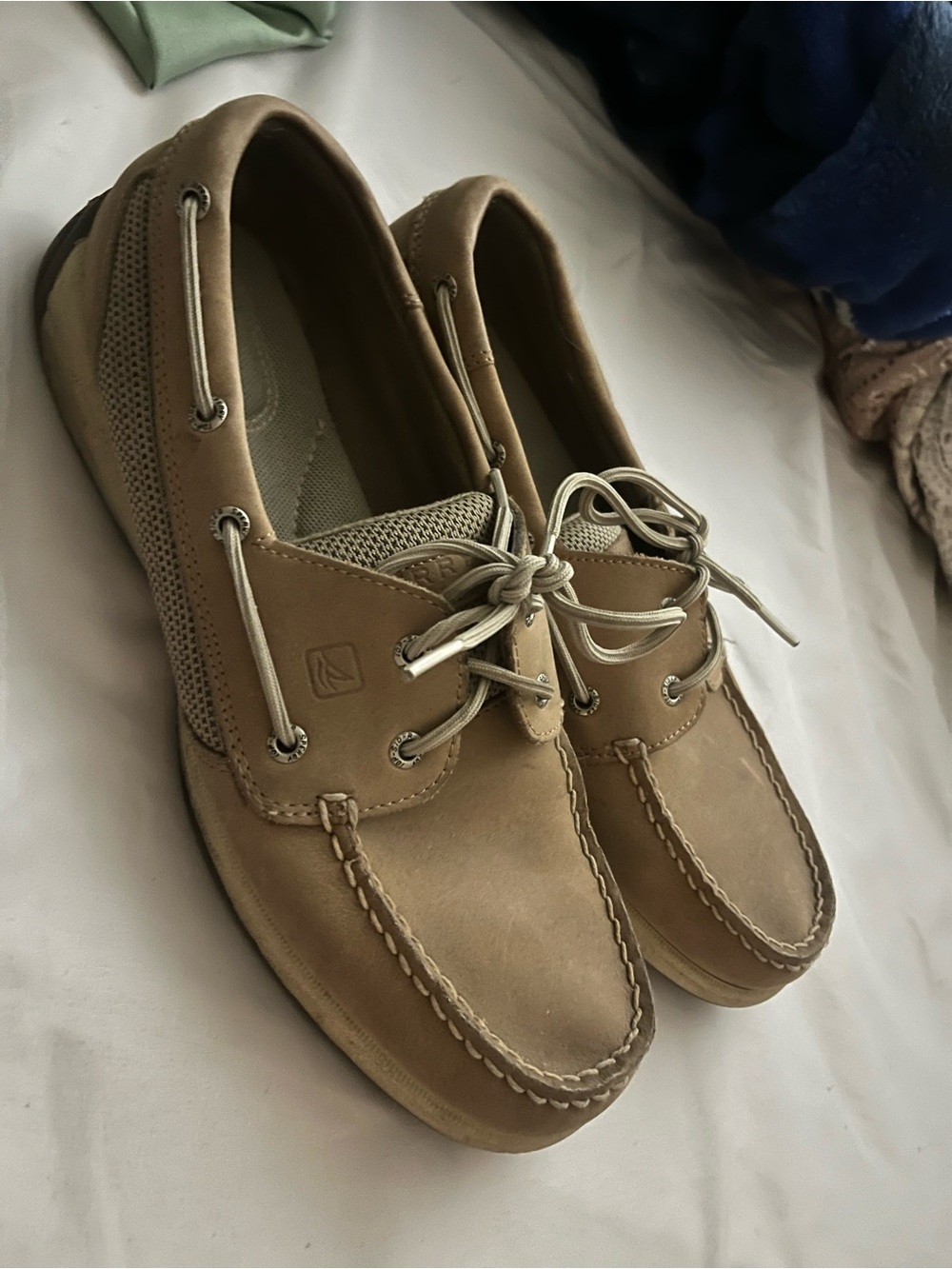 Sperry Leather Boat Shoes in Light Brown